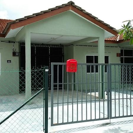 Homestay Mimie Gemas Kültér fotó
